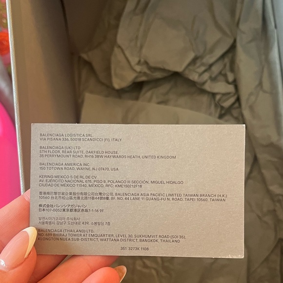 Balenciaga Slides - Hot Pink (GENUINE) - Picture 4 of 10